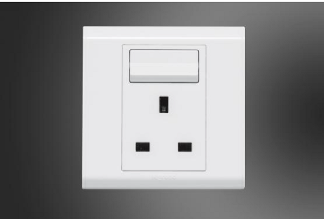 13A 3 Pin Socket+Switch-Belanko