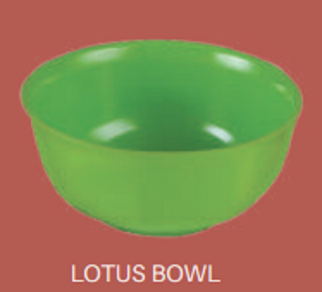 4.5" Lotus bowl - green   brand italiano
